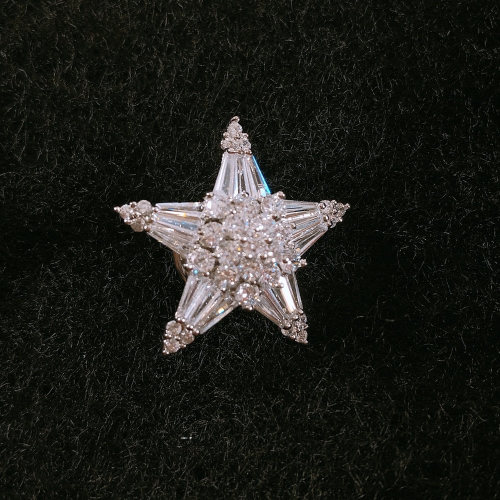 Brooch